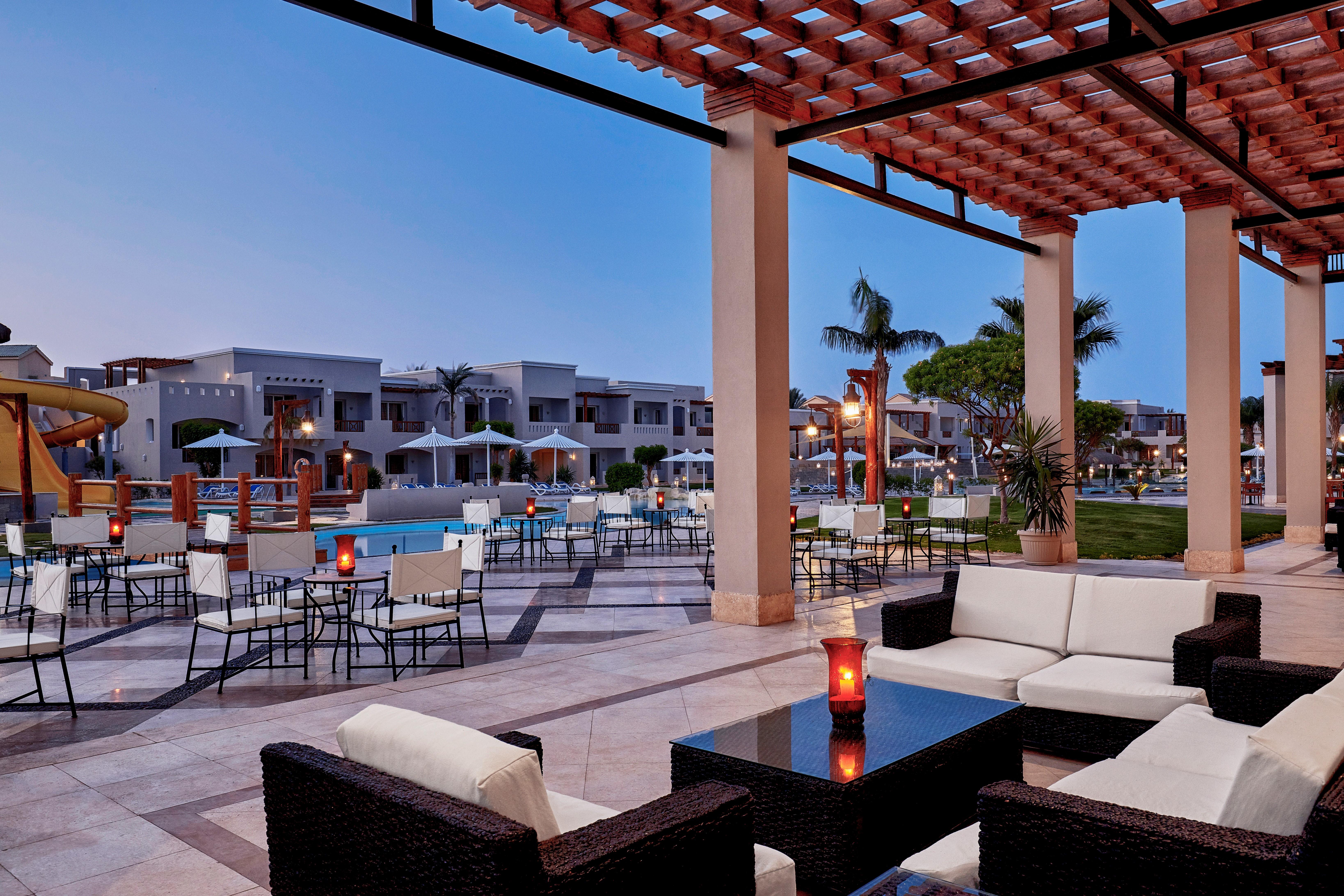 Jaz Casa Del Mar Beach Hurghada Exterior foto The Westin The Pearl, Muscat
