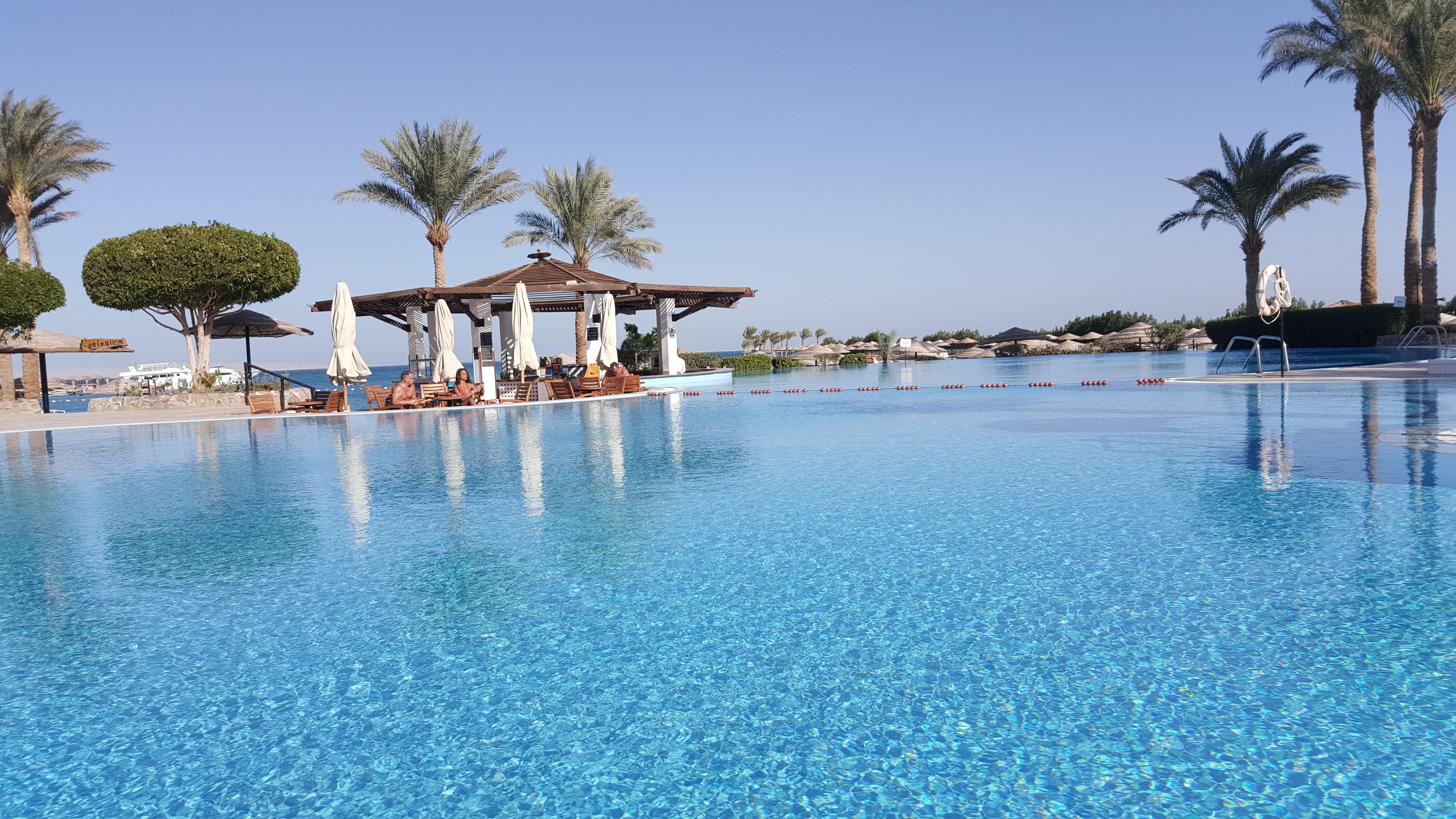 Jaz Casa Del Mar Beach Hurghada Exterior foto The pool at the Hilton Sharm El Sheikh